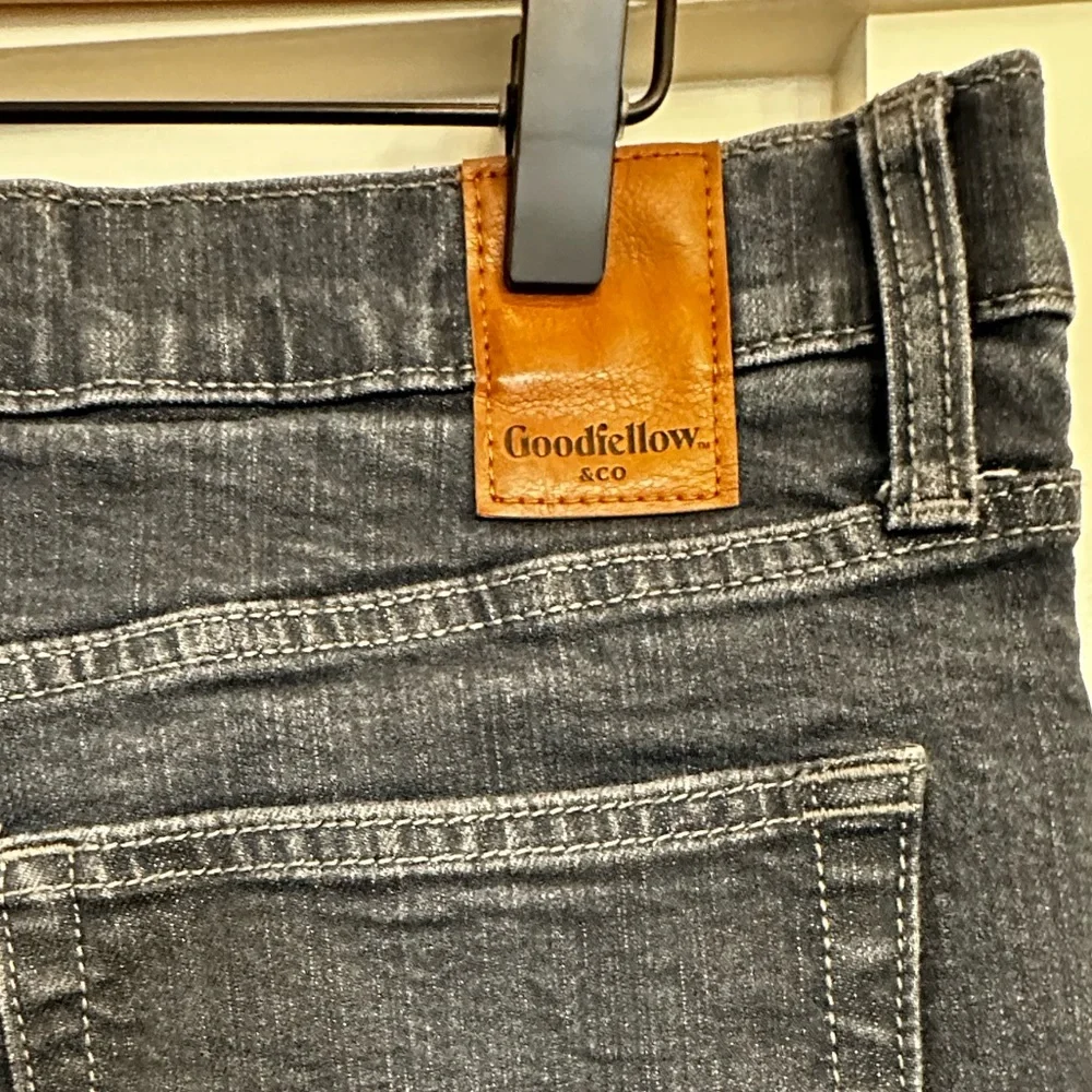 Goodfellow & Co Weathered Blue Straight Jeans Classic Style, 36/30